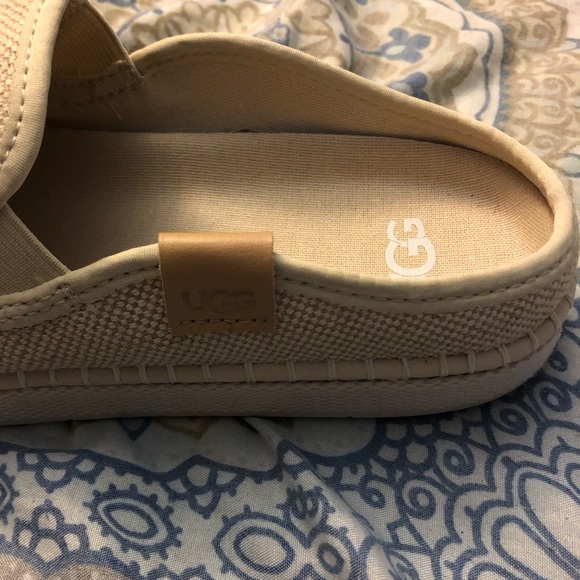 UGGS “Delu” Tan Canvas Slip On Casual Sneakers Size 7.5 * New• - Picture 5 of 7